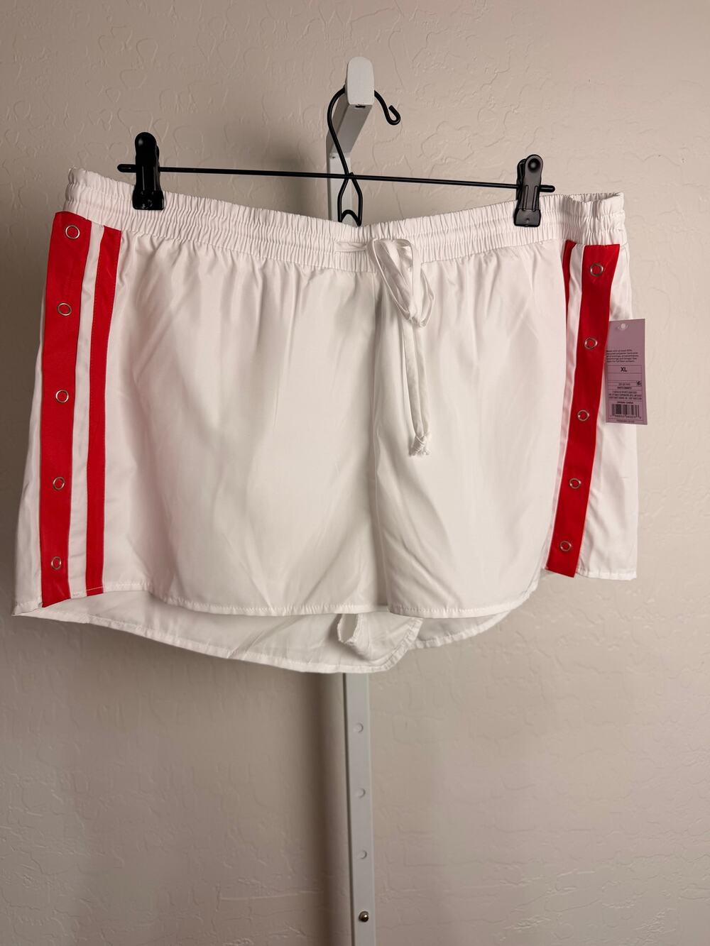 Wild Fable Women’s White Snap Side Athletic Running Shorts XL NWT